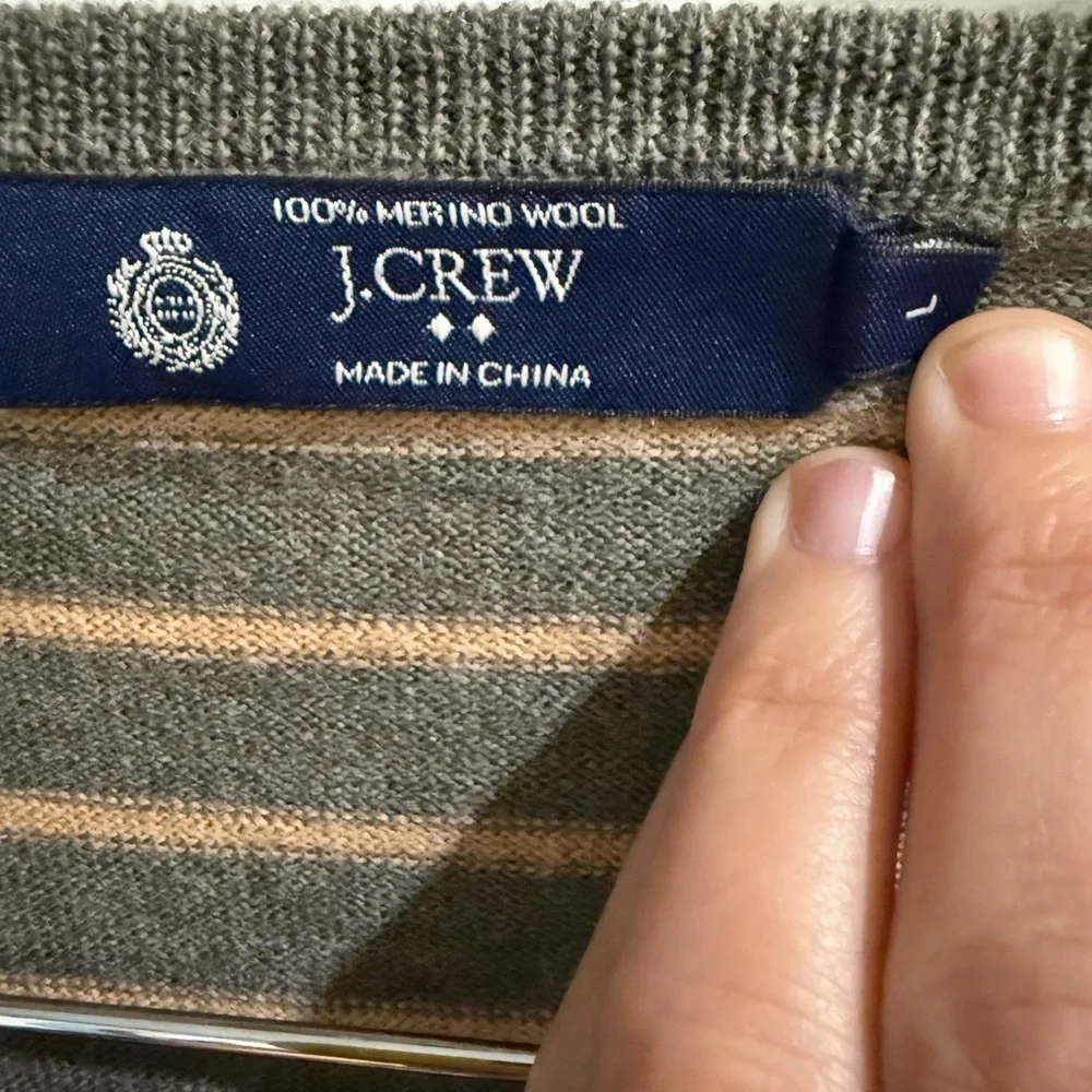 J. Crew Men's 100% Merino Wool V-Neck Sweater in Gray and Tan Stripes yacht club